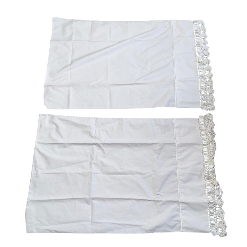 Springs Vintage Pillowcase Set Standard White Good Crochet Lace Ribbon Bows 2pc